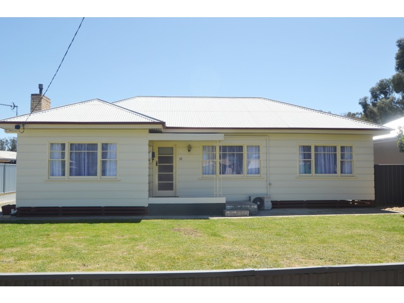 32 Hansen Street, Echuca VIC 3564