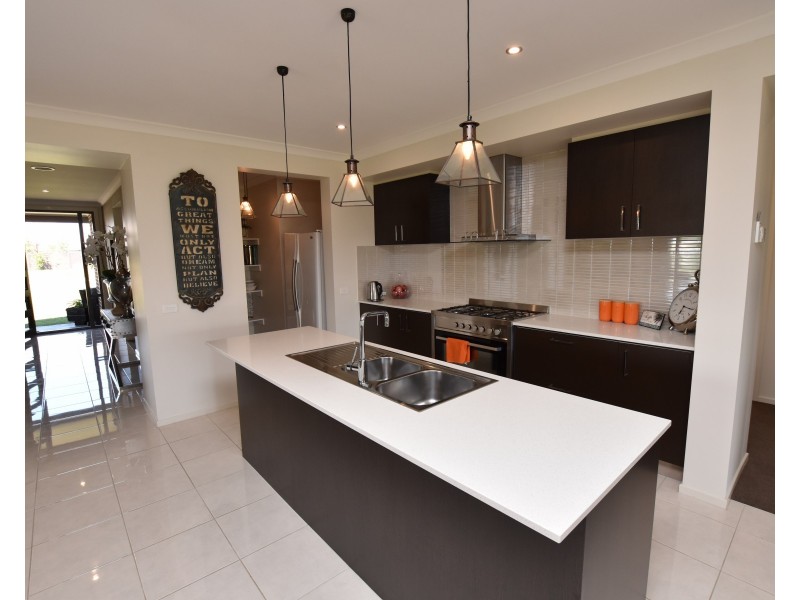 4 Burgundy Drive, Moama NSW 2731