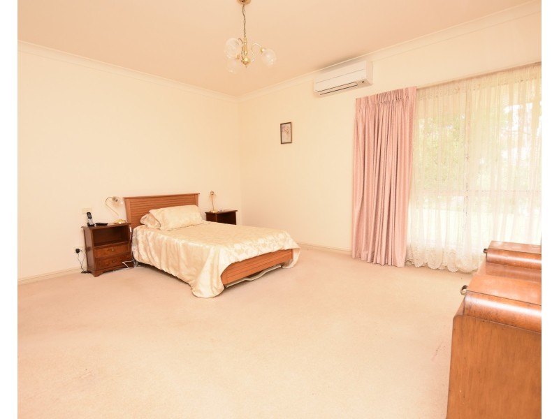 23 Rutley Crescent, Echuca VIC 3564