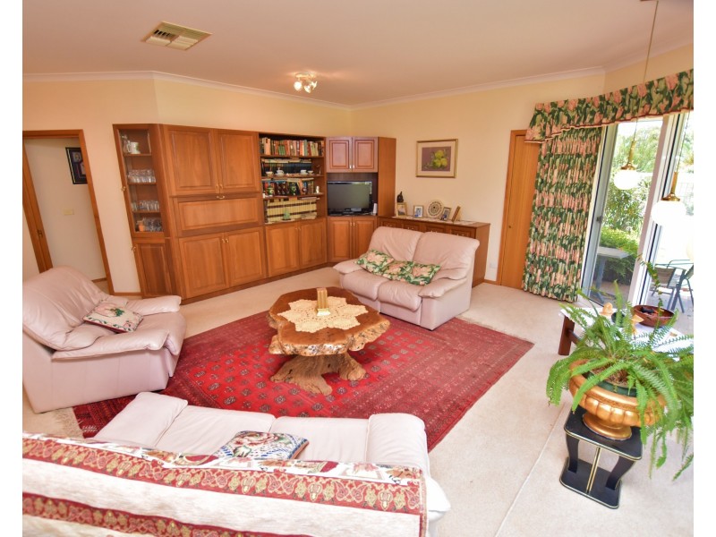 54 River View Court, Echuca VIC 3564