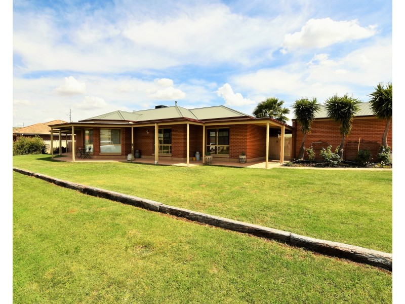 35 Paroo Street, Echuca VIC 3564