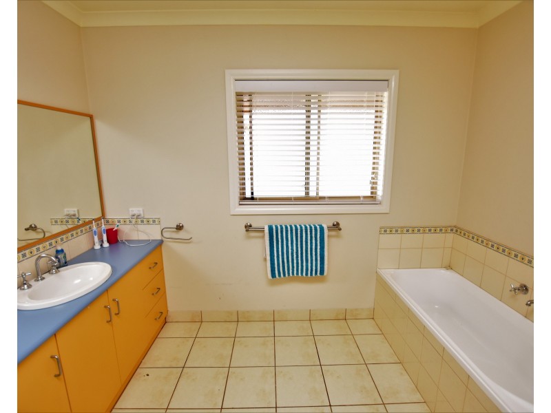 35 Paroo Street, Echuca VIC 3564