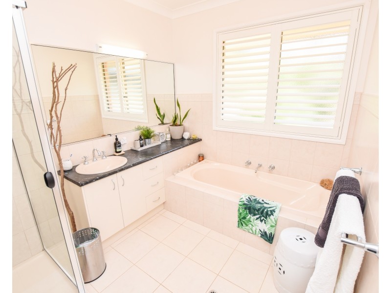 2 Lagoona Drive, Echuca VIC 3564