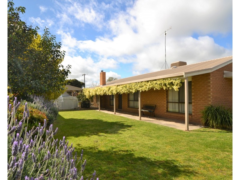 75 Crossen Street, Echuca VIC 3564
