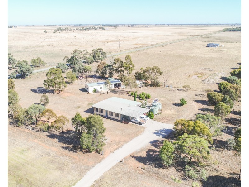 1234 Mount Terrick Road, Echuca VIC 3564