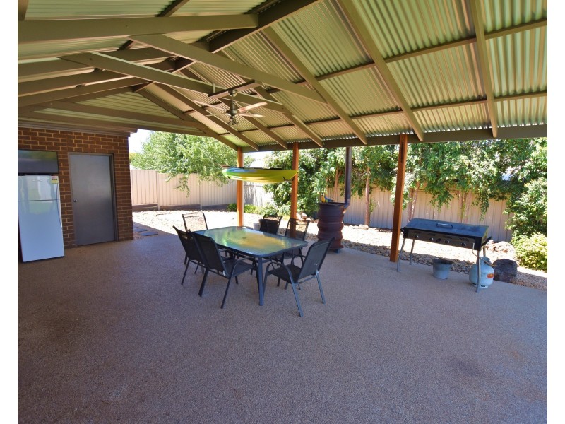 10 Forfar Drive, Moama NSW 2731