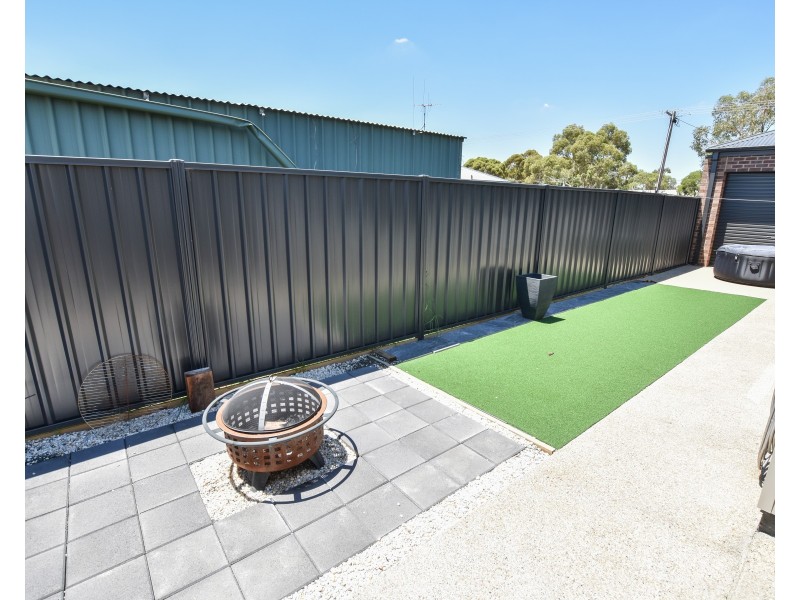 48 Echuca Street, Moama NSW 2731 CENTURY 21 Rich River Real Estate
