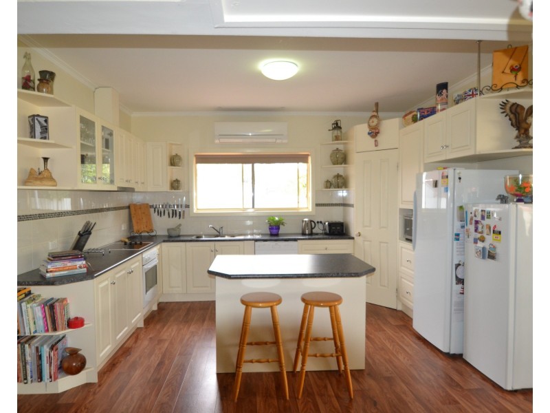 6 Council Street, Moama NSW 2731