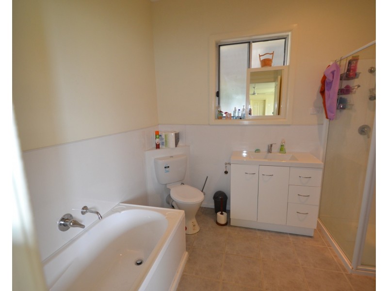 6 Council Street, Moama NSW 2731