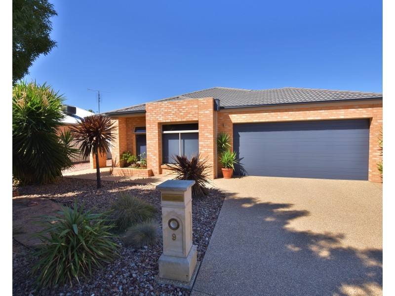 9 Antrim Court, Moama NSW 2731