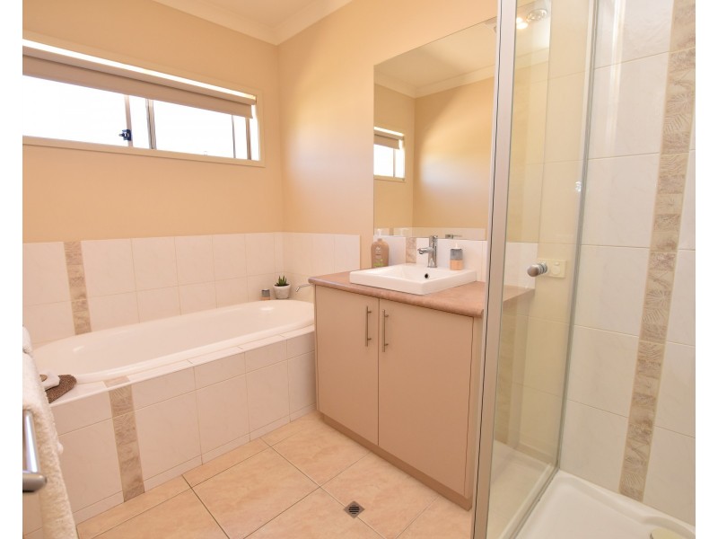 9 Antrim Court, Moama NSW 2731