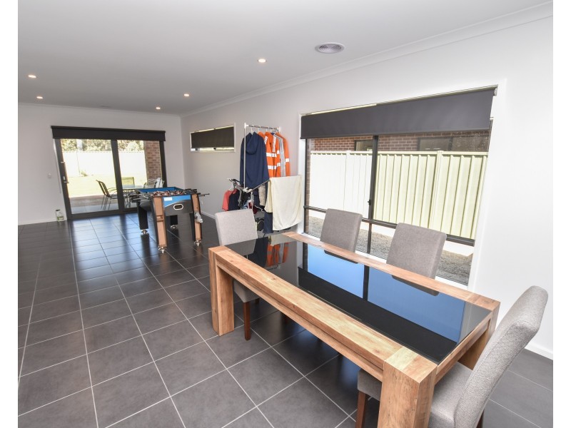 16 Mayflower Drive, Moama NSW 2731