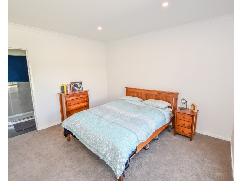 16 Mayflower Drive, Moama NSW 2731