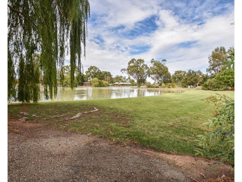 34  Kilkerrin Drive, Moama NSW 2731