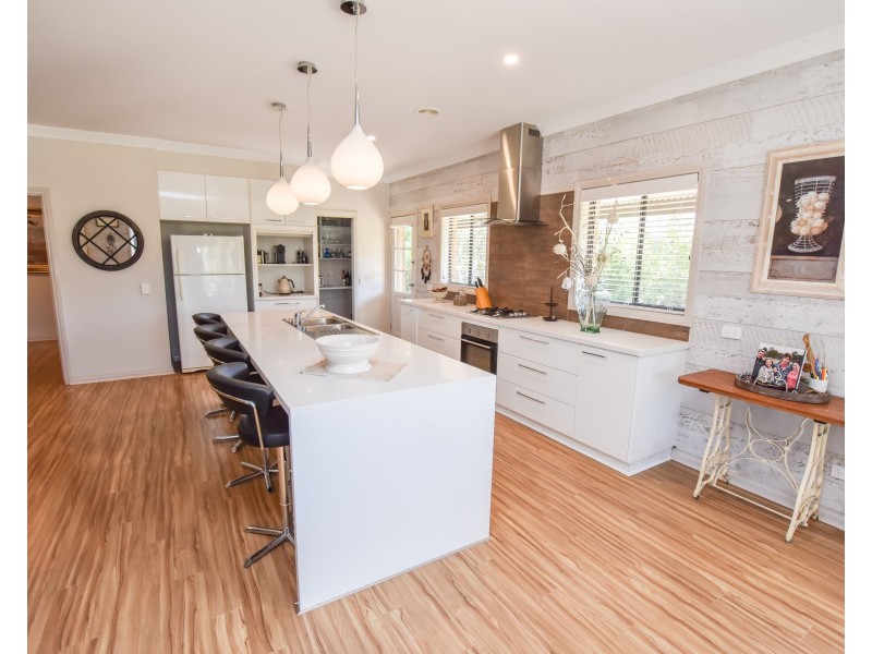 4  Visca Court, Echuca VIC 3564