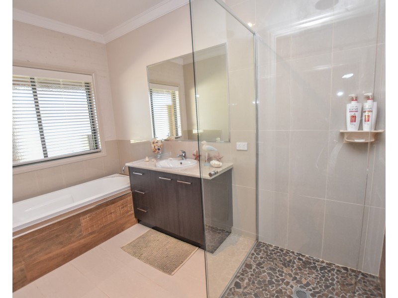 4  Visca Court, Echuca VIC 3564