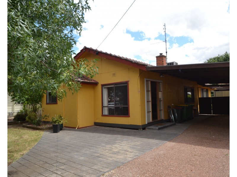 87 Hovell Street, Echuca VIC 3564
