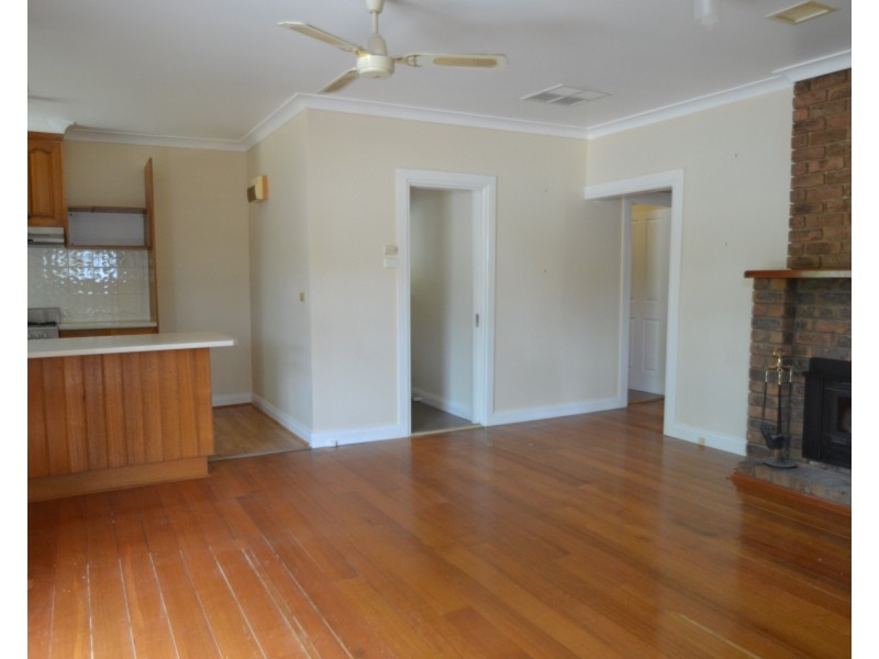 87 Hovell Street, Echuca VIC 3564