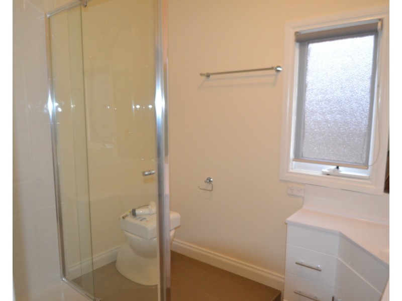 87 Hovell Street, Echuca VIC 3564