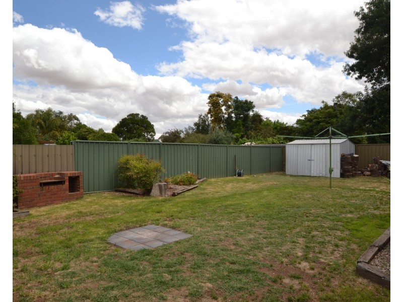 87 Hovell Street, Echuca VIC 3564