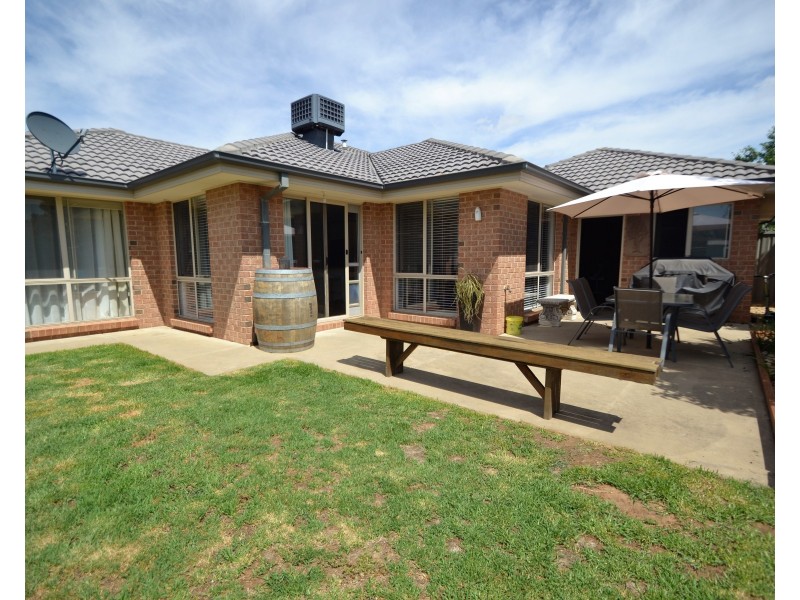 2  Amy Place, Echuca VIC 3564