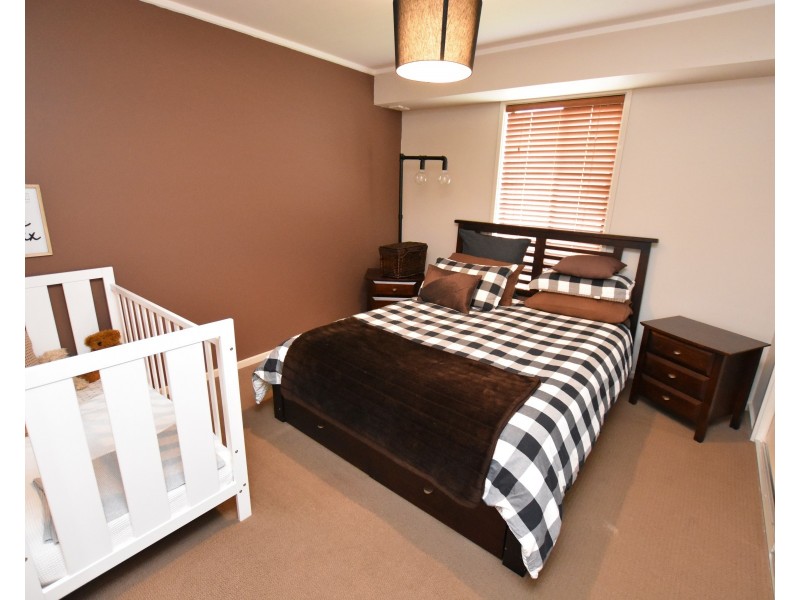 24 Kingfisher Drive West, Moama NSW 2731