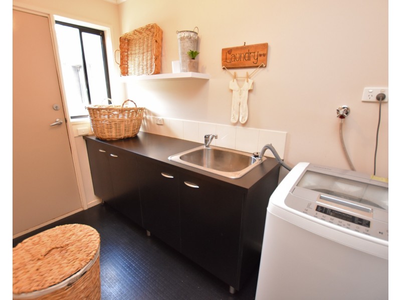 24 Kingfisher Drive West, Moama NSW 2731