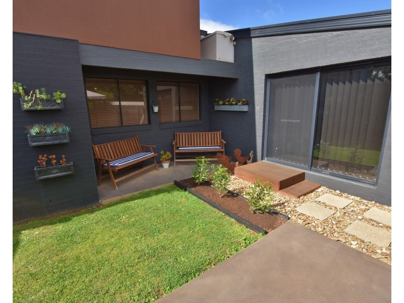 24 Kingfisher Drive West, Moama NSW 2731