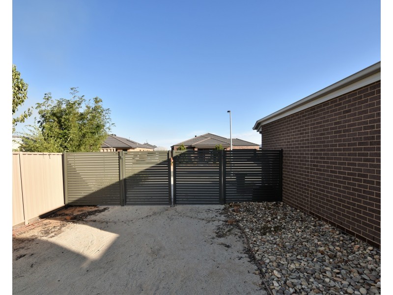 11 Howell Drive, Echuca VIC 3564