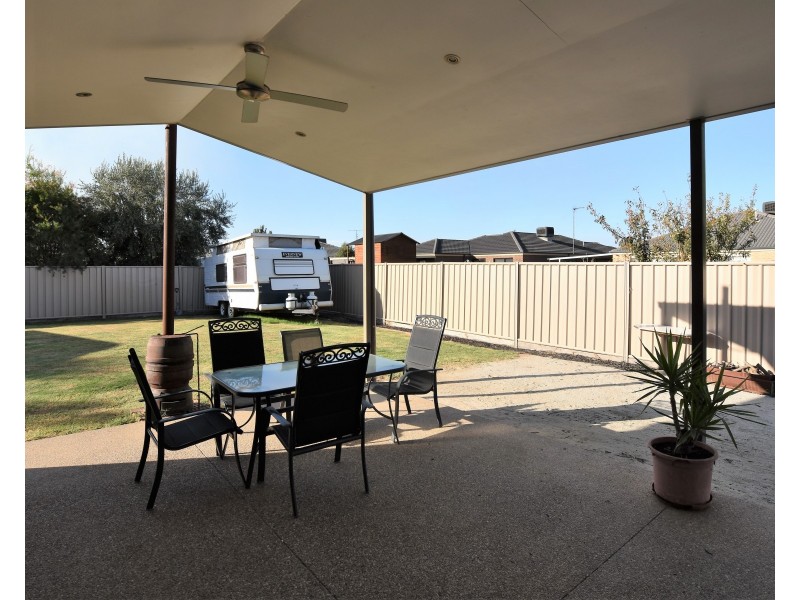 11 Howell Drive, Echuca VIC 3564