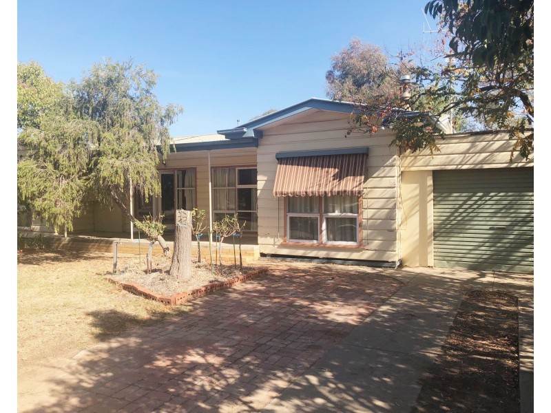 33 McIntosh Street, Echuca VIC 3564