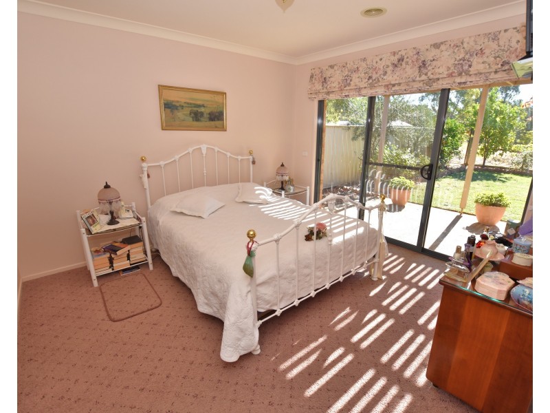 13 Kingfisher Drive West, Moama NSW 2731