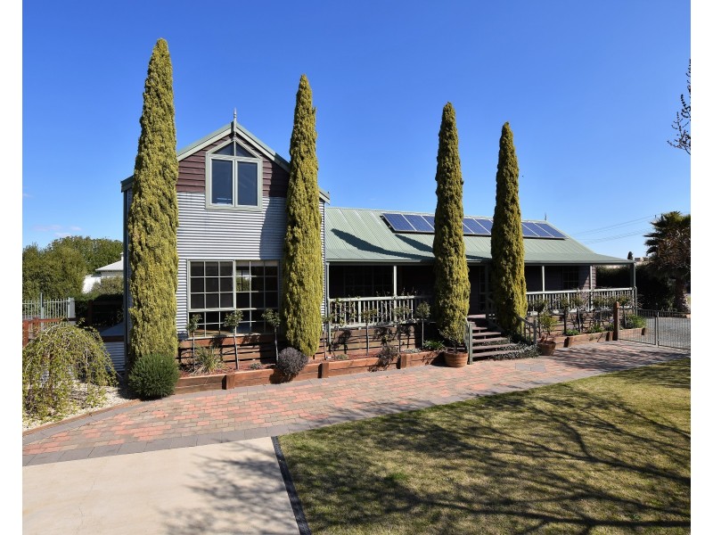 168 Bowen Street, Echuca VIC 3564