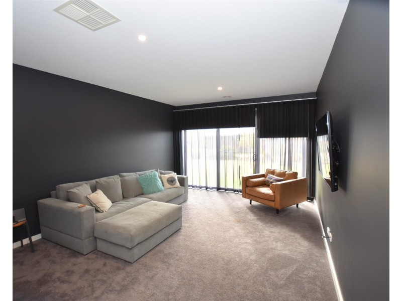 41 Pinerate Place, Echuca VIC 3564