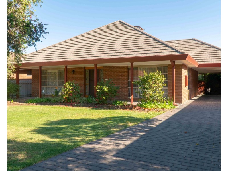 69 Rutley Crescent, Echuca VIC 3564