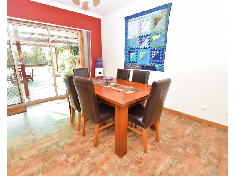 69 Rutley Crescent, Echuca VIC 3564