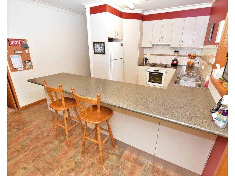 69 Rutley Crescent, Echuca VIC 3564