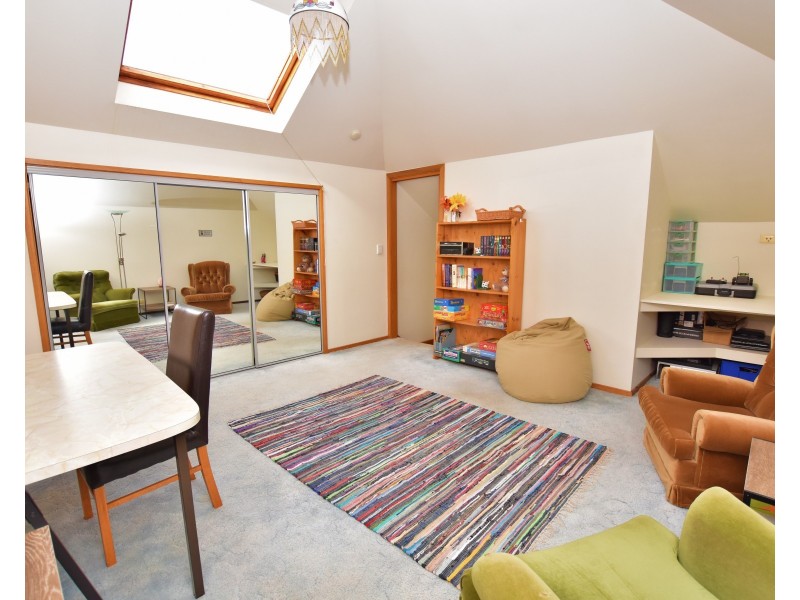 69 Rutley Crescent, Echuca VIC 3564