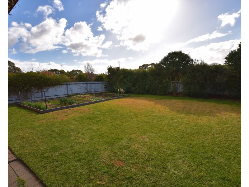 69 Rutley Crescent, Echuca VIC 3564