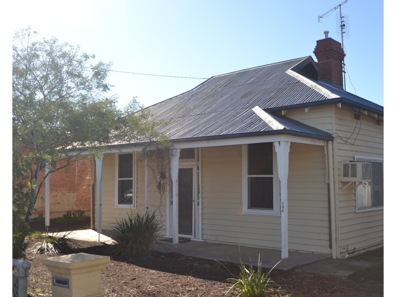 136 Sturt Street, Echuca VIC 3564