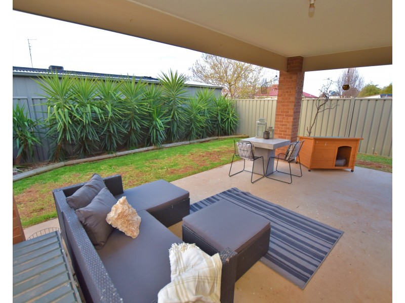 2/22 James Street, Echuca VIC 3564
