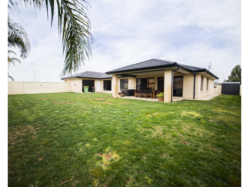 43 McSwain Road, Echuca VIC 3564