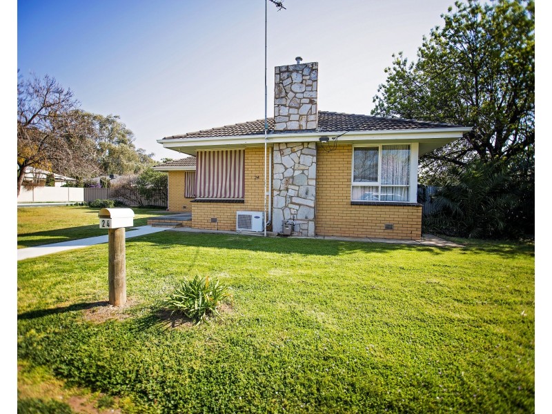 24 Tyler Street, Echuca VIC 3564