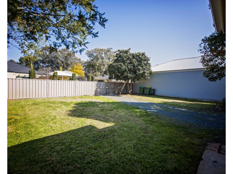 24 Tyler Street, Echuca VIC 3564