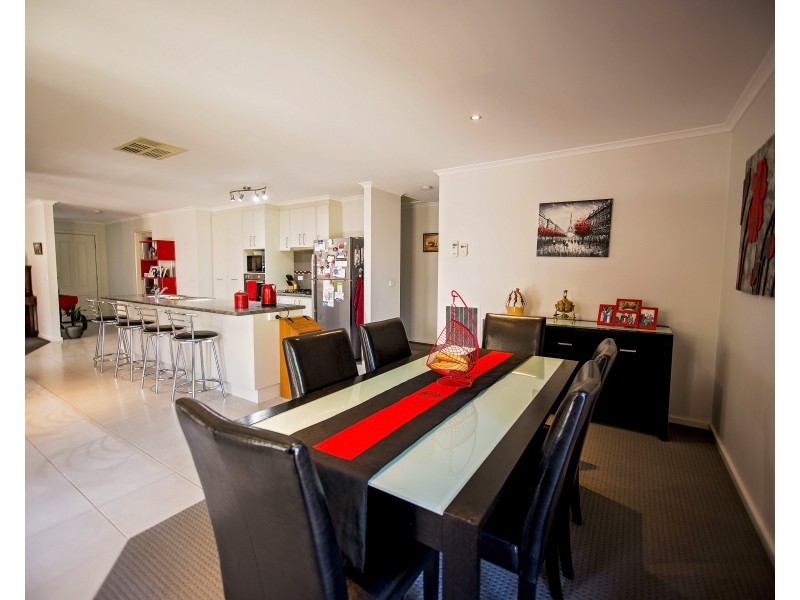 3 Struve Court, Echuca VIC 3564