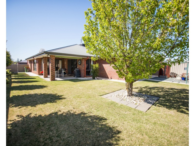 3 Struve Court, Echuca VIC 3564