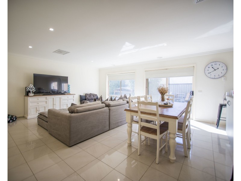 6 Park Avenue, Echuca VIC 3564