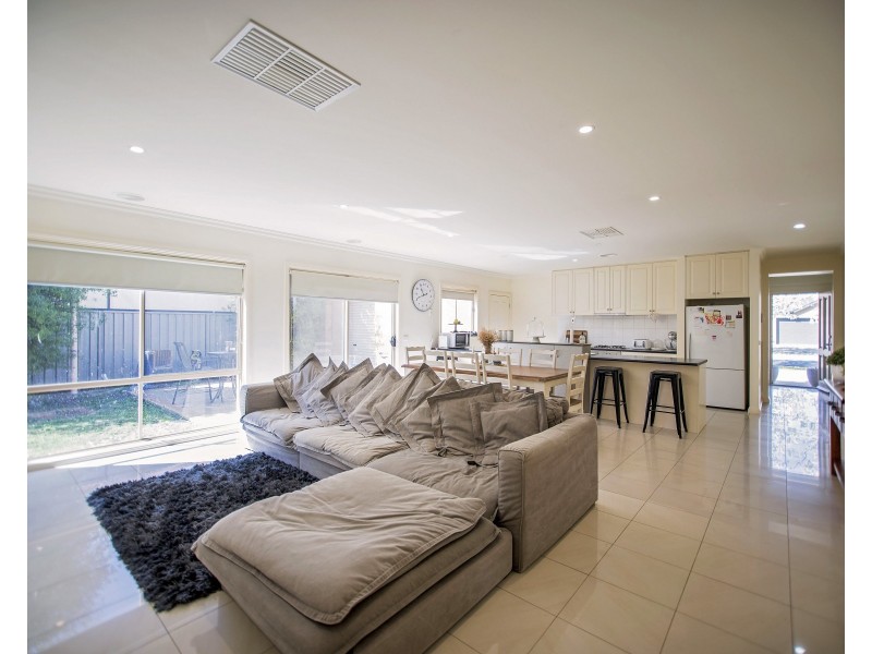 6 Park Avenue, Echuca VIC 3564