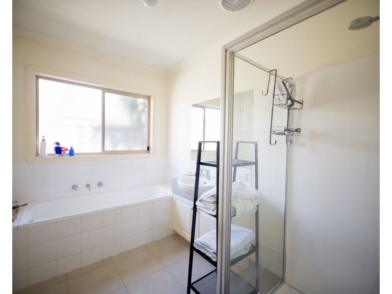 6 Park Avenue, Echuca VIC 3564