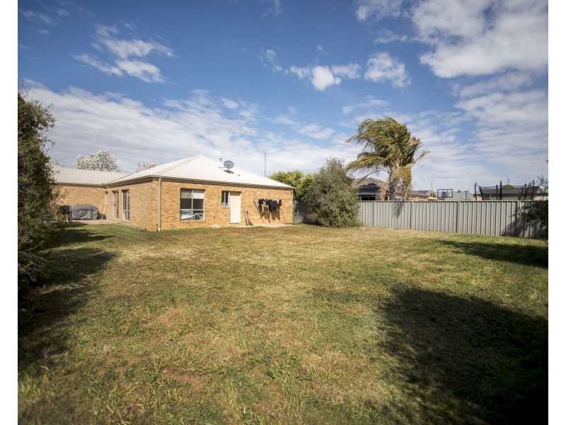 6 Park Avenue, Echuca VIC 3564